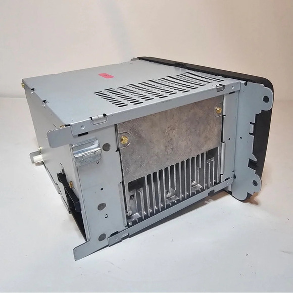 Volkswagen Delphi Electronics Factory Radio Premium MP3 DE2 Model #H020/S0023 - Picture 6 of 8